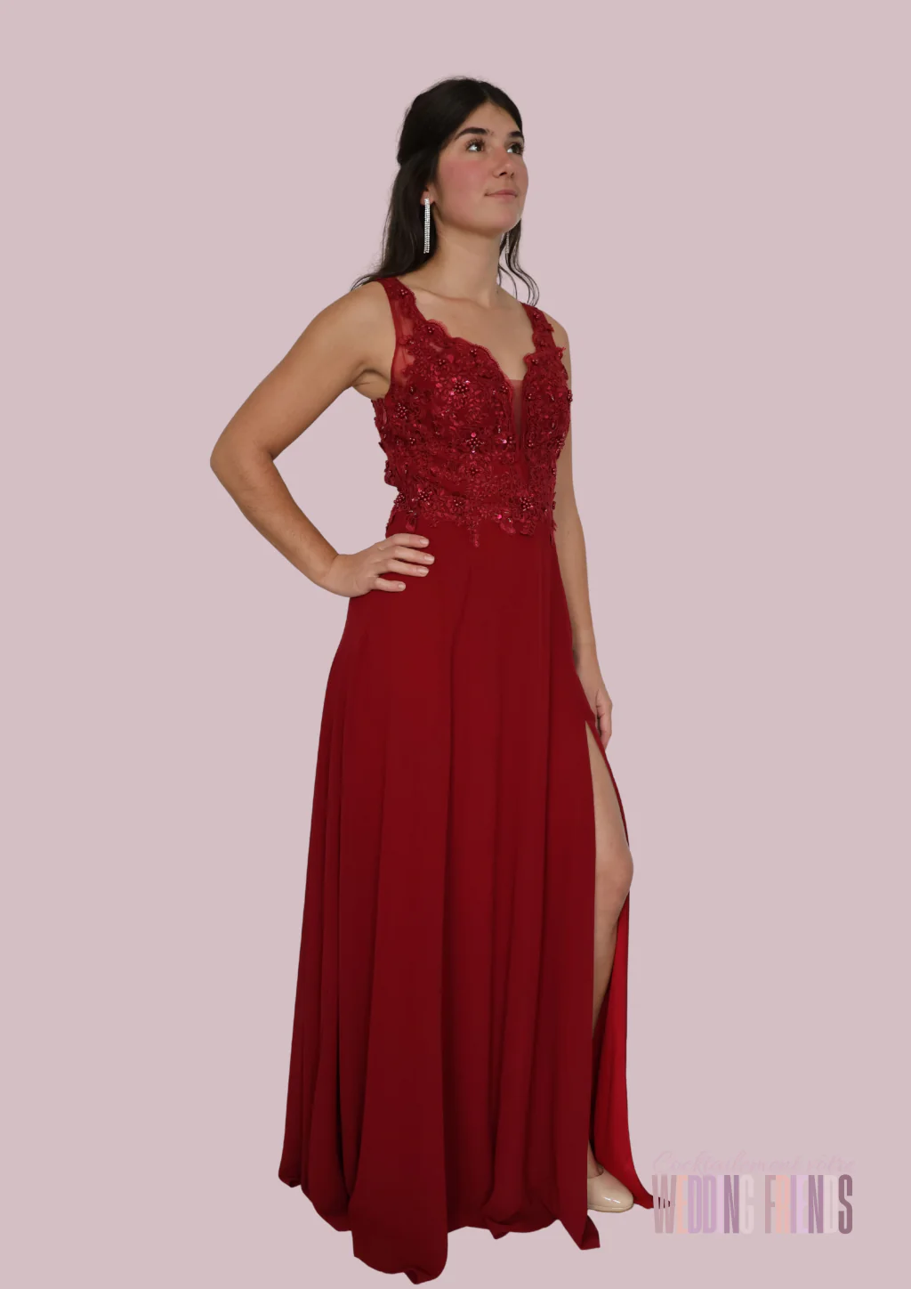 Robe de cocktail et de soirée rouge grenat